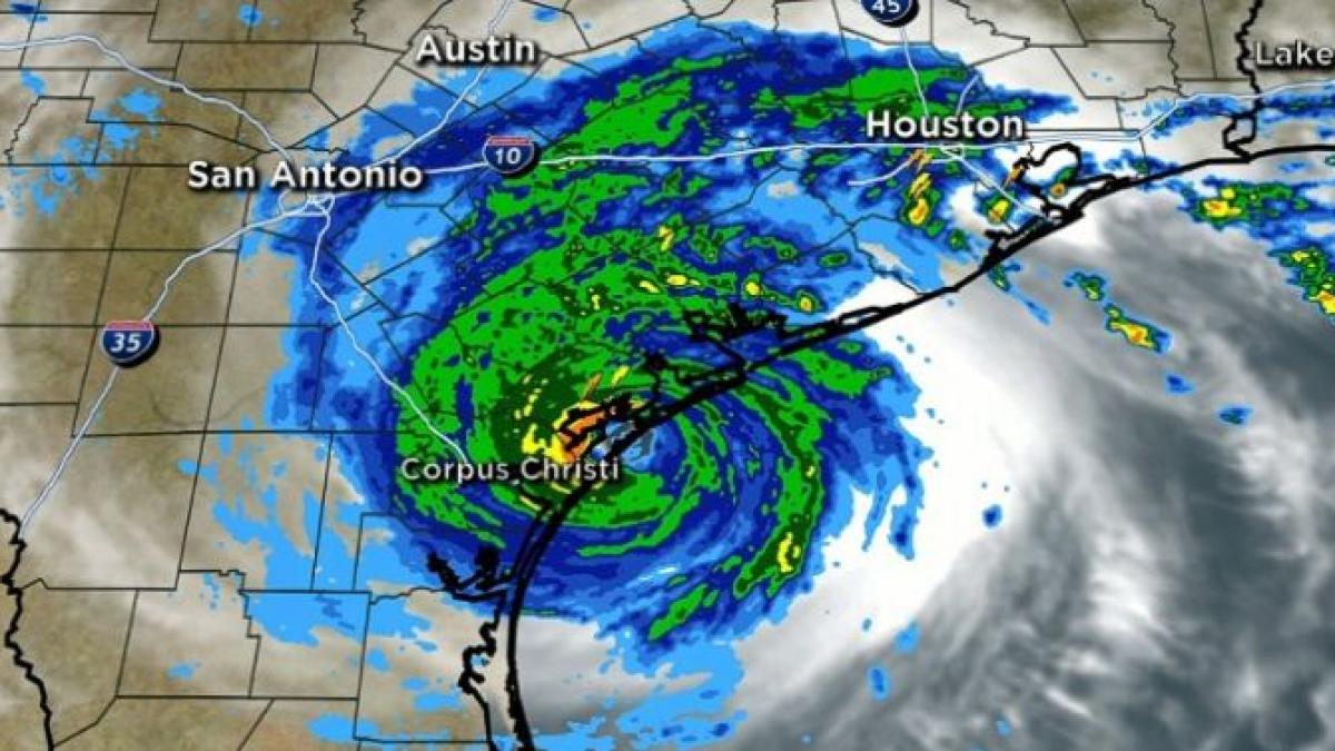 stare de catastrofa decretata in sua uraganul harvey loveste cu o forta uriasa