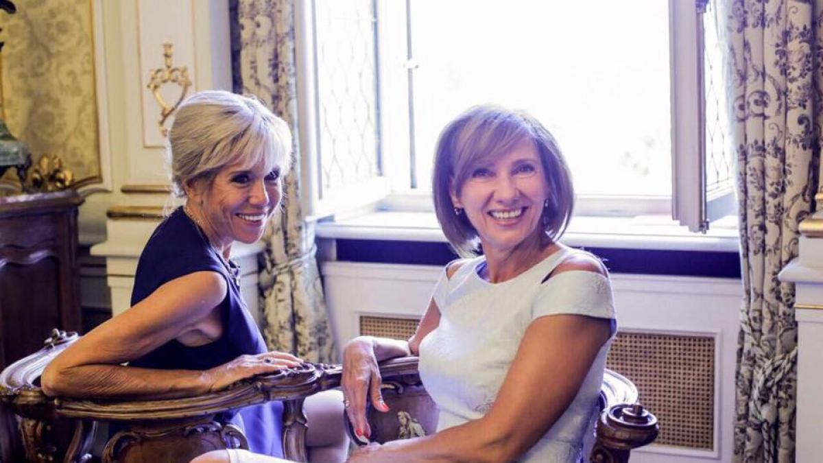 carmen iohannis a dus o pe brigitte macron intr o vizita secreta unde au fost cele doua