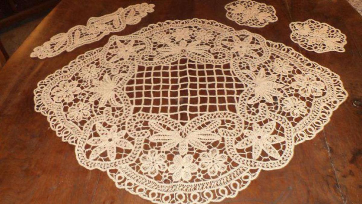 mai ai pe acasa astfel de mileuri vechi de macrame te poti imbogati iata cat costa acum unul