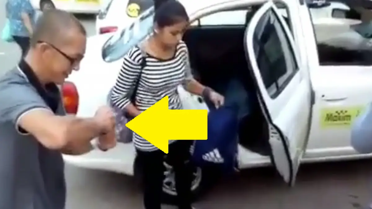 cum a umilit un taximetrist doua cliente care nu au avut bani pentru cursa fetele au acceptat totul