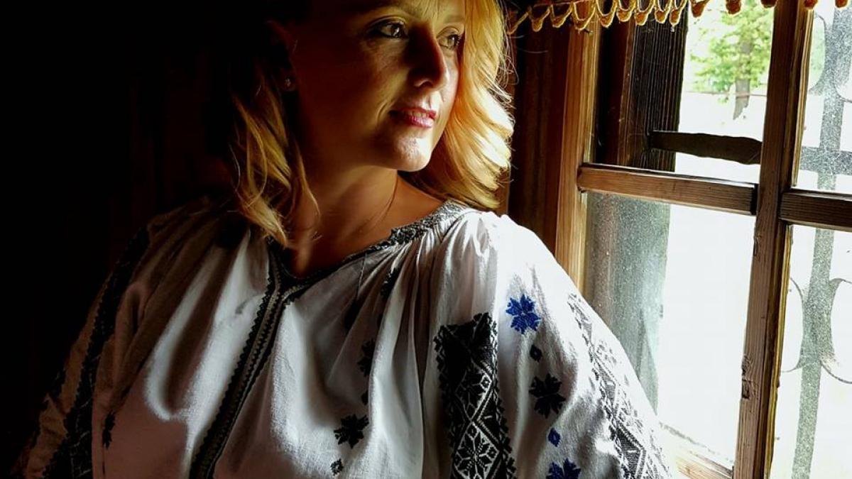 eroul zilei cristina timariu tanara care transmite mai departe traditiile