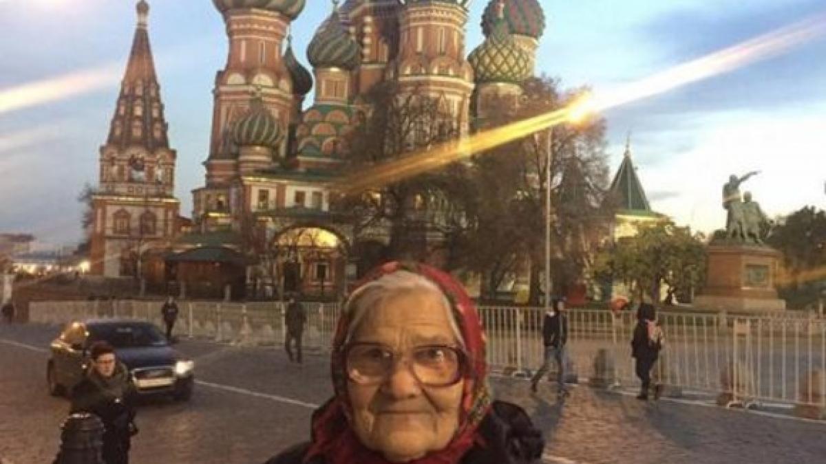 la 90 de ani calatoreste in toata lumea doar din banii de pensie