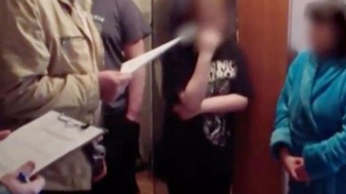 o fata de 17 ani creierul din spatele jocului sinistru balena albastra a fost arestata politistii