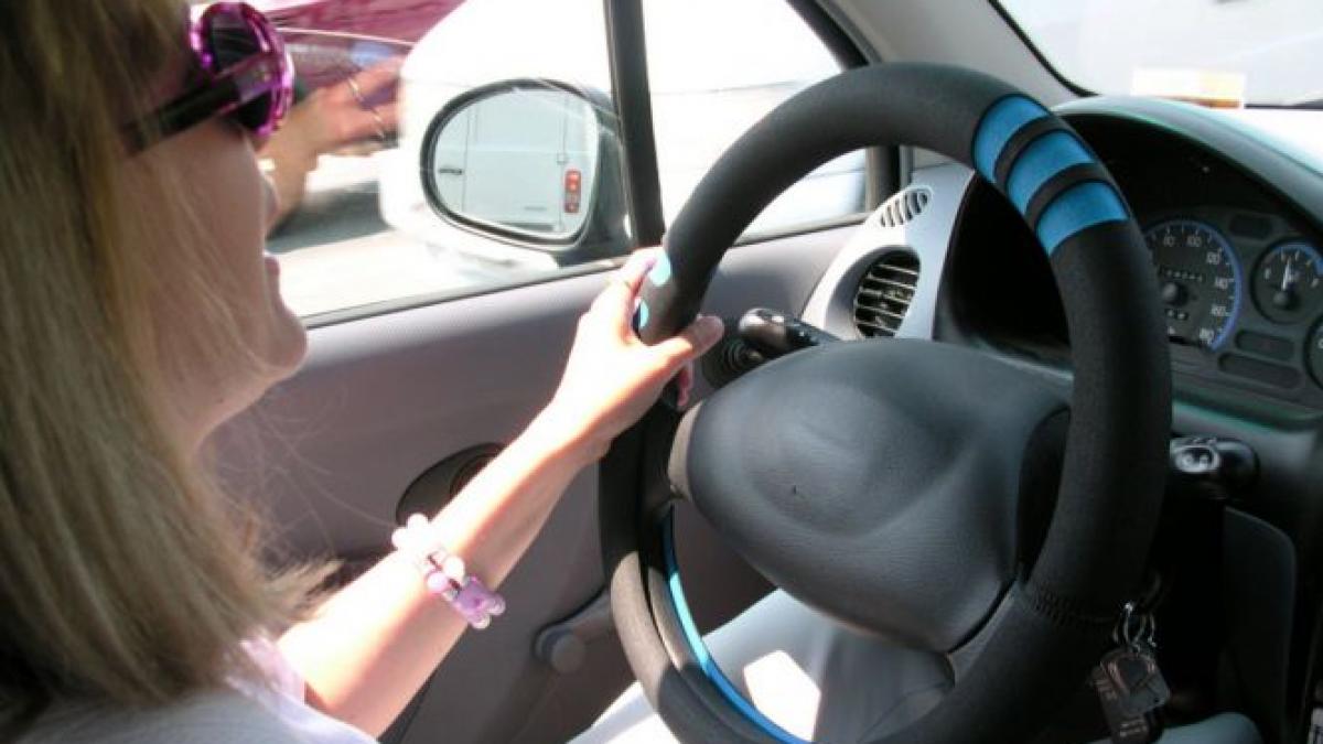 un copil a sunat la 911 alo politia mama e beata la volan ce a urmat