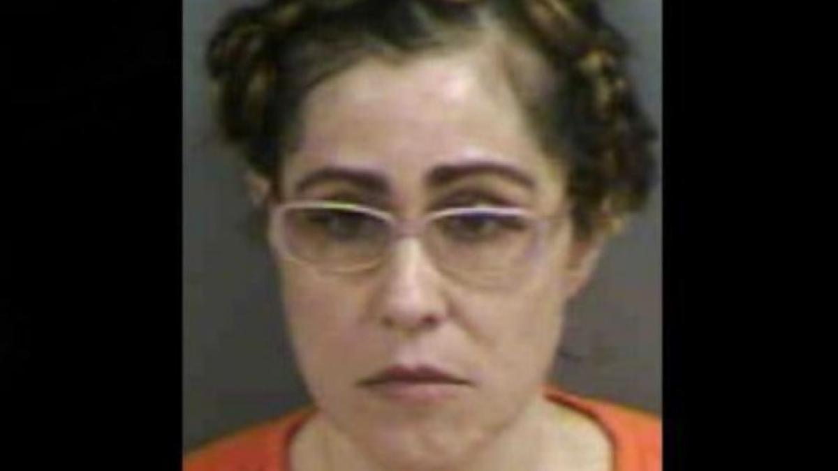 fiica ei a fost violata de un coleg femeia l a ademenit pe baiat la marginea unei paduri ce i a