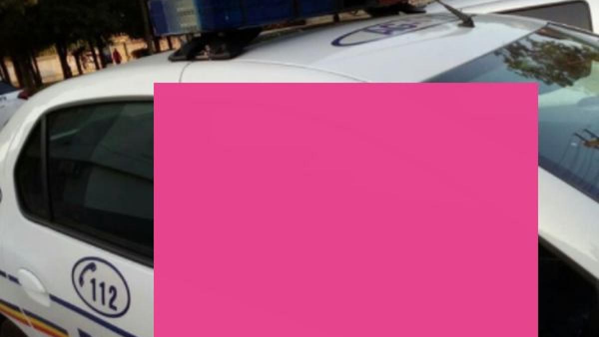 un barbat din arges s a apropiat de o masina de politie si a facut o descoperire inedita explicatia