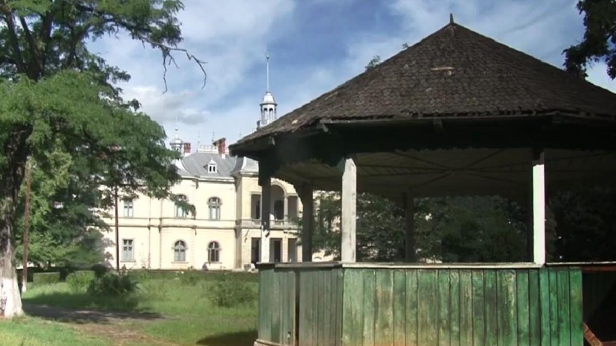 un print cercetat de dna isi vinde palatul pentru 1 6 milioane de euro