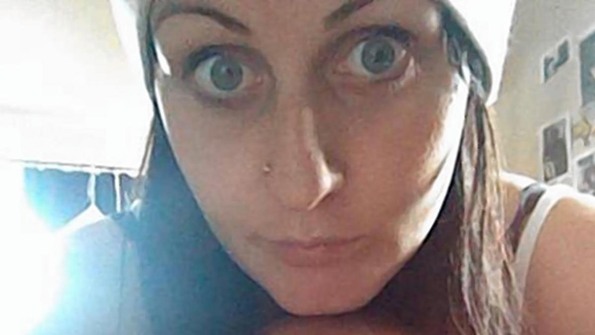 a ajuns la spital cu dureri de burta nimeni nu stia ce are medicii au decis sa o opereze dar in