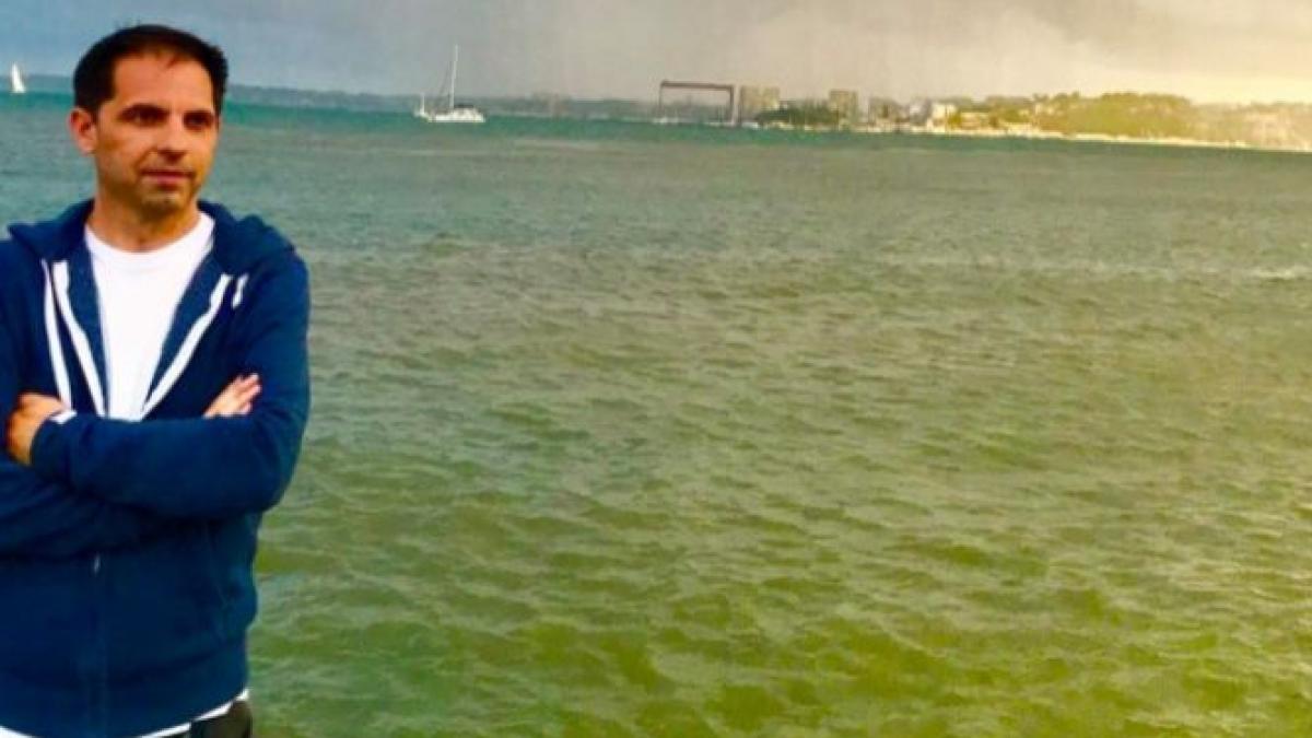 dan negru se mandreste cu familia sa cum arata cei doi copii ai lui