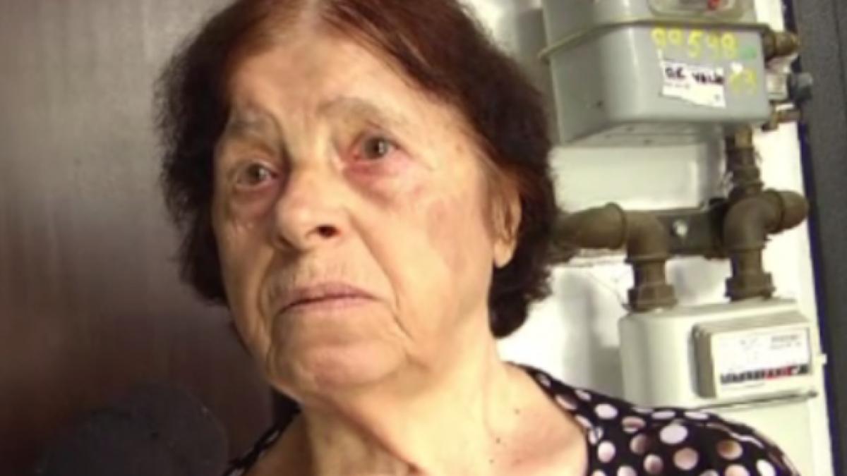 a ramas fara bijuteriile de aur dupa ce o straina a abordat o pe strada ce tertip a folosit individa