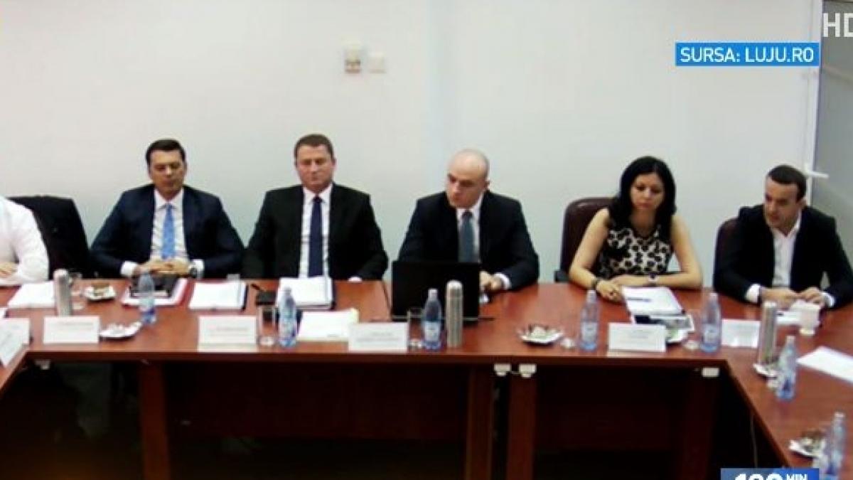 un nou scandal in justitie amenintari la adresa judecatoarelor care au boicotat sedinta csm