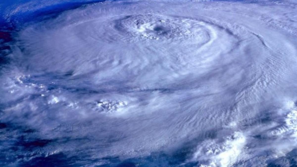 panica in sua uraganul irma se indreapta catre florida