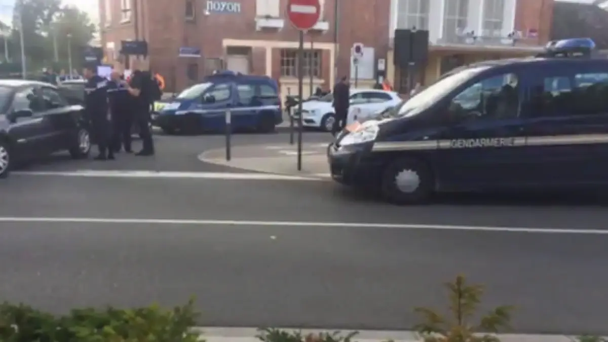 atac armat intr o gara din franta o femeie si cei doi copii ai acesteia au fost ucisi video