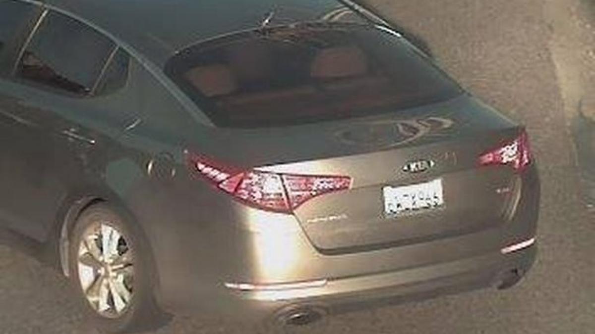 si a lasat cheile in contact copilul in masina si a plecat sa si ridice comanda de la restaurant