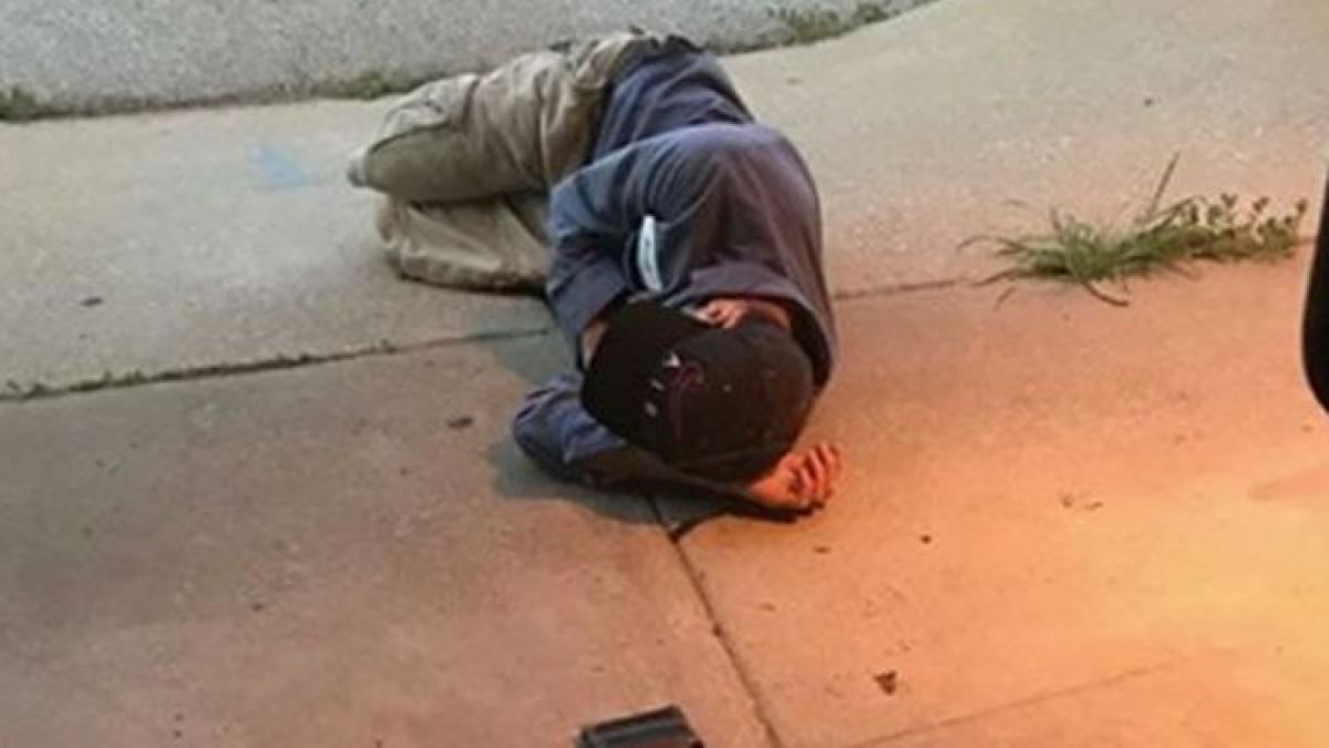 a vazut un barbat intins pe jos si un portofel langa capul lui ce a spus barbatul cand s a trezit