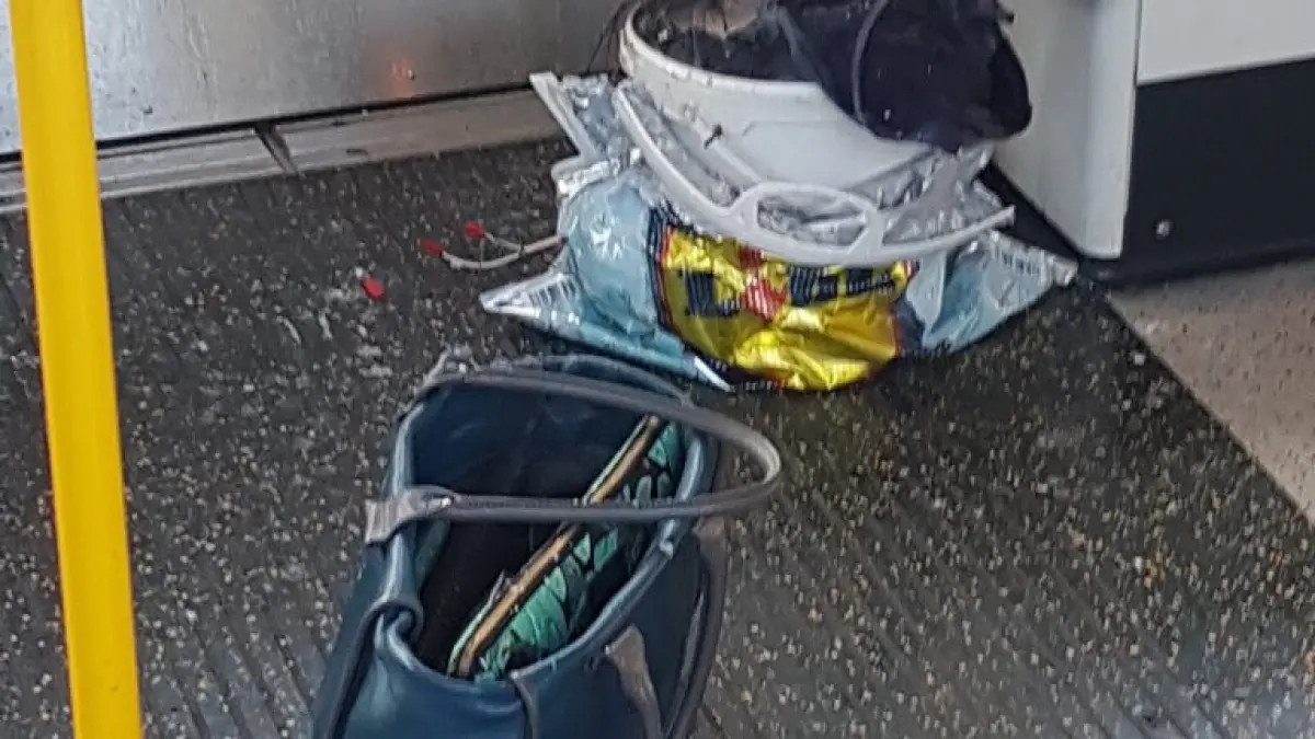 alerta in londra o explozie s a produs intr un metrou mai multe persoane ranite