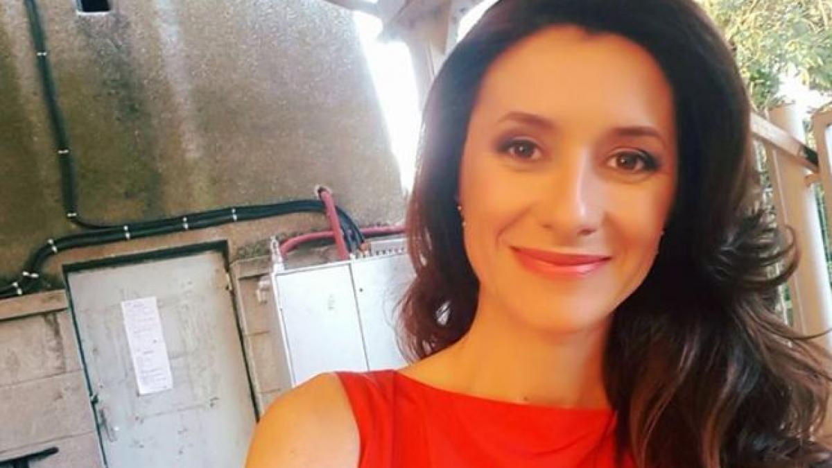 viata iulianei tudor s a schimbat intr o gara cum a intrat vedeta in televiziune