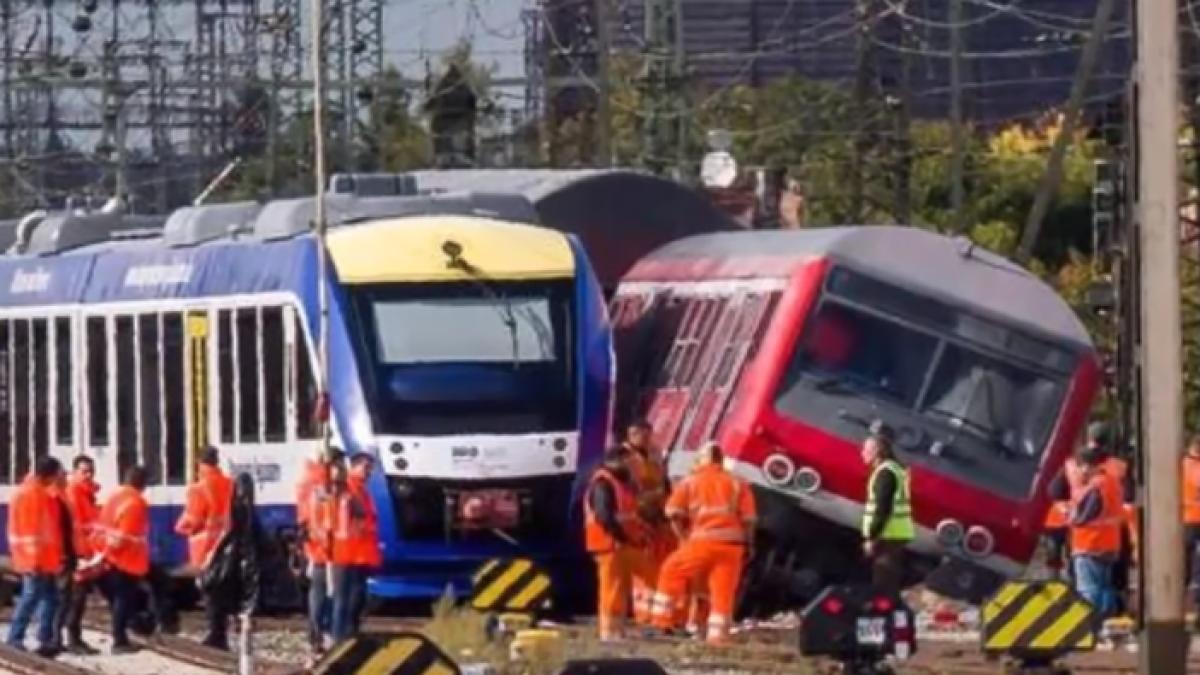 accident feroviar in sudul germaniei sunt mai multe victime video