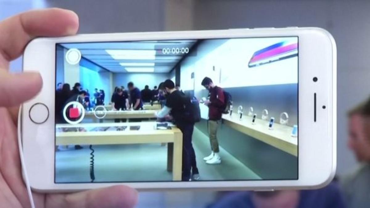 bataie pe cel mai dorit telefon din lume nu s a lansat inca dar este deja pe piata