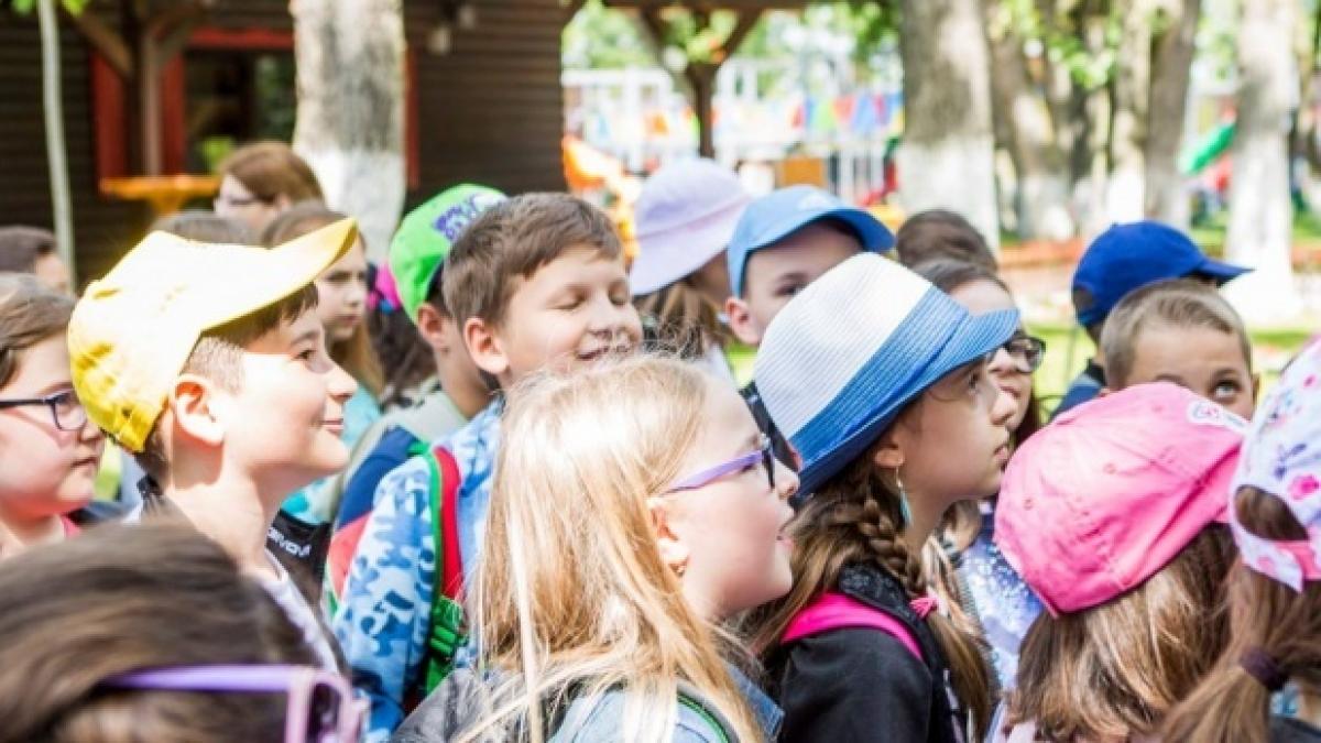 o noua zi libera cand vor sta acasa elevii si profesorii