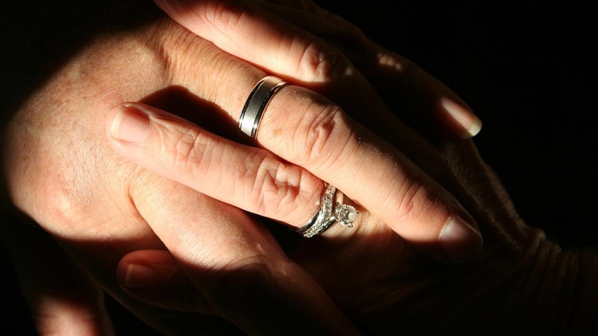 ce sa nu faci niciodata cu verighetele e ghinion mare