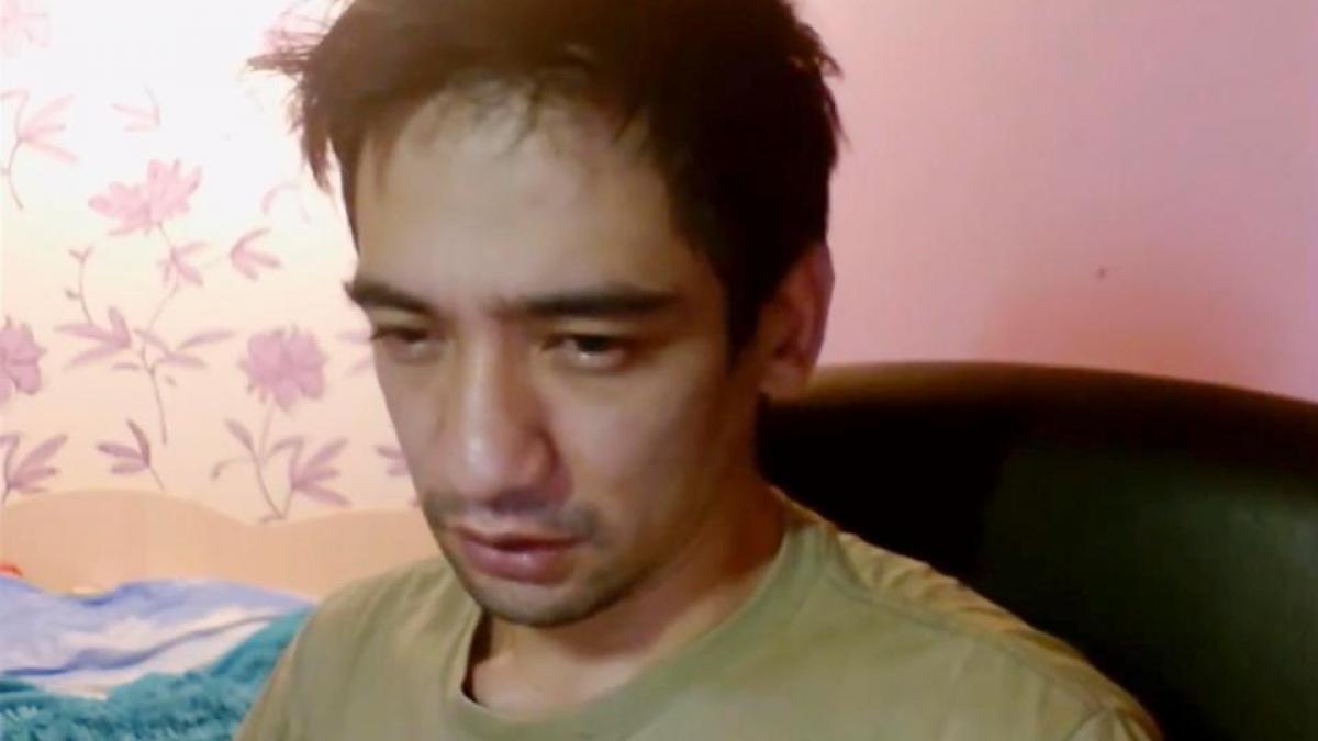 il parasise sotia asa ca a luat o decizie radicala s a lasat muscat de un sarpe veninos si si a