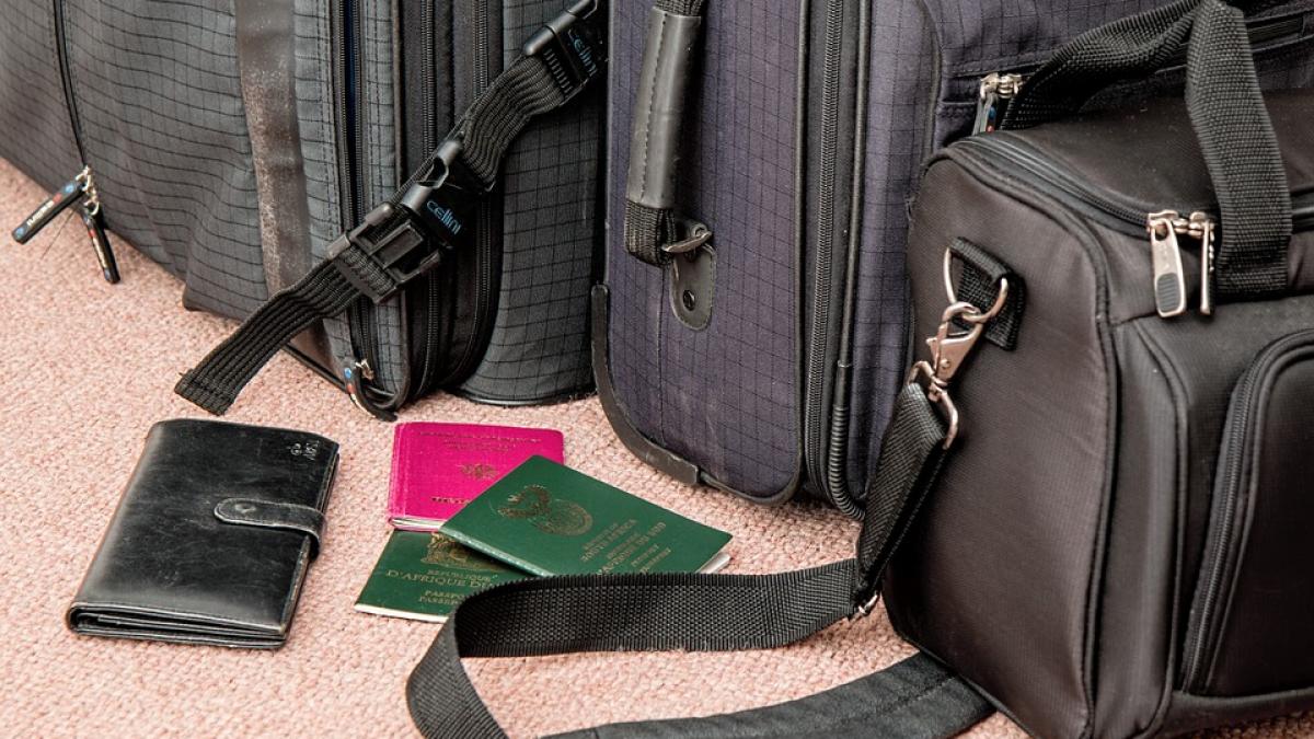 barbat arestat in timp ce incerca sa se imbarce pe o nava toti au ramas masca dupa ce au vazut ce