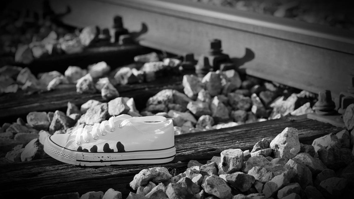 mesajul pe care nimeni nu l a descifrat la timp ce postase pe facebook tanarul care s a aruncat