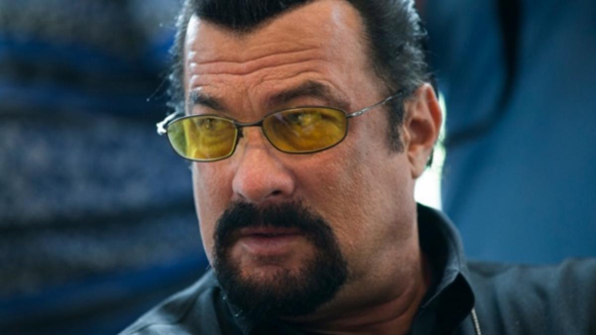 steven seagal a dezvaluit ce discuta cand se intalneste cu vladimir putin video