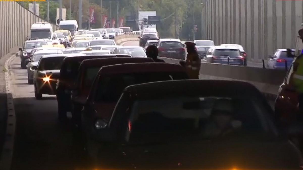 carambol cu cinci masini in capitala traficul a fost blocat