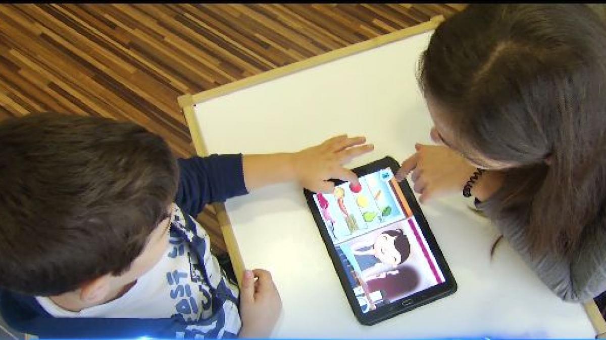 24 it cum ajuta tehnologia in terapia copiilor cu autism