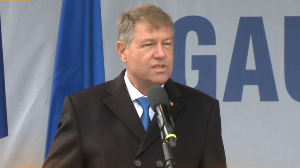 politicienii primii la deschiderea anului universitar iohannis avem nevoie de specialisti si