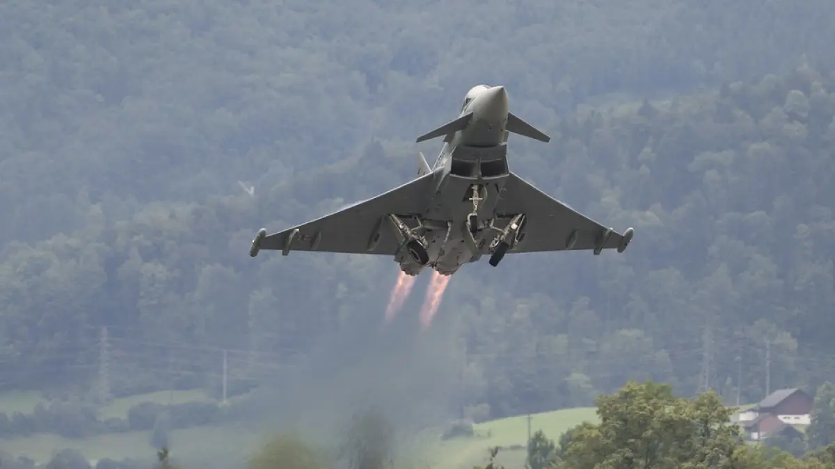 un avion de vanatoare al armatei sua s a prabusit toate persoanele aflate la bord ar fi murit