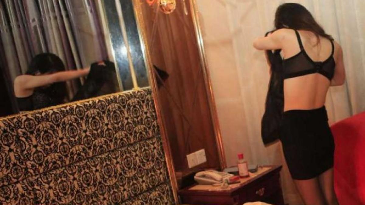 m am casatorit cu el dar dupa patru ani am avut un copil si am inceput sa avem probleme cu banii in