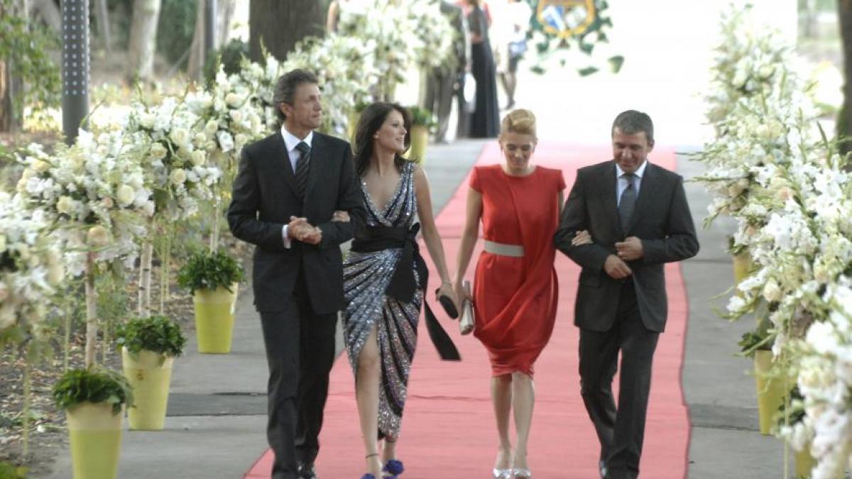 sotiile lui gica hagi si gica popescu surprinse in padurea baneasa ce faceau