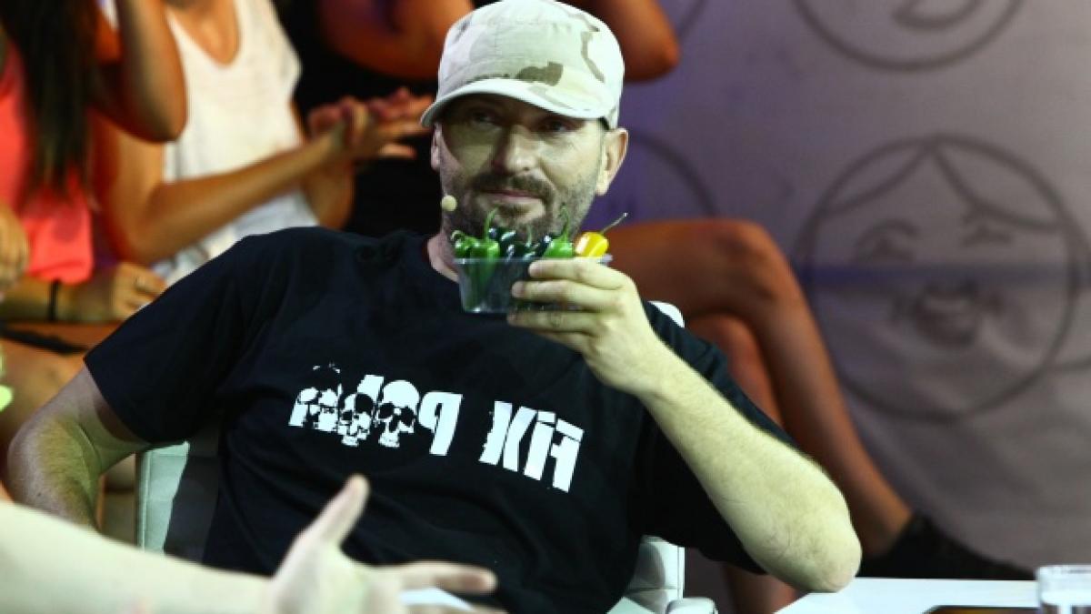 cheloo nu a fost intotdeauna chel cum arata artistul cu bucle in tinerete foto