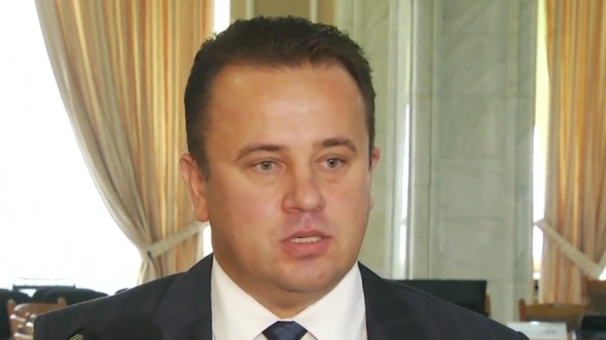 politikix inca o gafa a ministrului educatiei eu stiu ca gresesc mult mi le asum