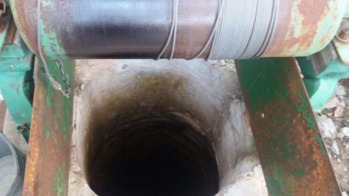 a coborat de bunavoie in fantana si a ramas fara aer ce scapase suceveanul acolo