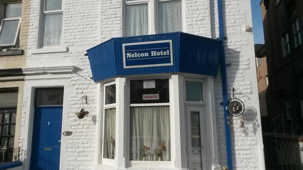 a lasat o recenzie negativa dupa o experienta groaznica la un hotel a doua zi a primit un mesaj