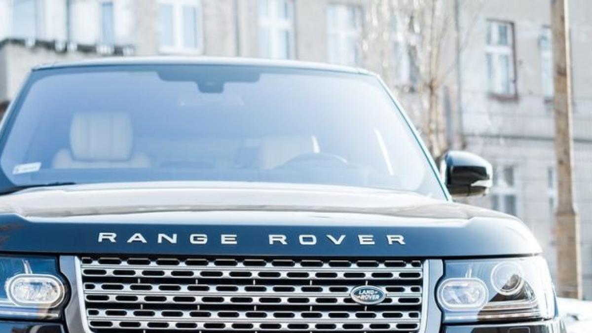 un roman ofera o recompensa de 10 000 de euro celui care ii gaseste masina furata