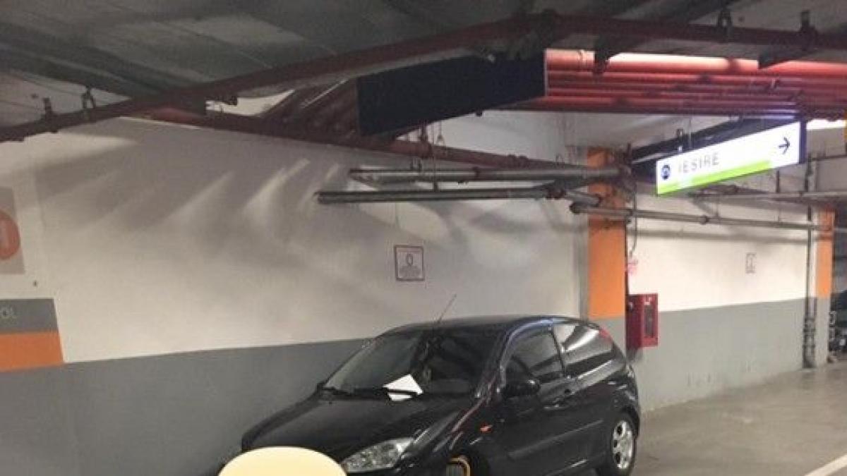 conducerea unui mall din capitala amendeaza toti soferii care parcheaza neregulamentar