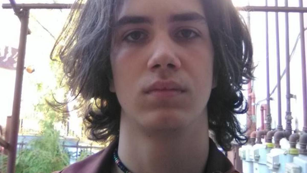 scandal la un liceu din cluj peste 20 de elevi au fost trimisi acasa de director pentru ca au barba