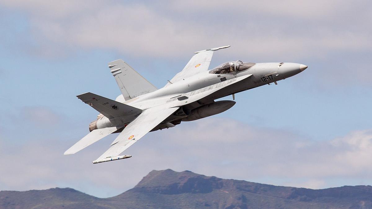 un avion de vanatoare s a prabusit in apropiere de madrid