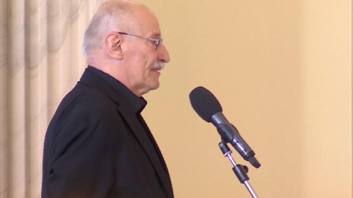 actorul victor rebengiuc a fost decorat de catre presedintele klaus iohannis video