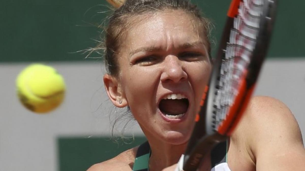 turneul campioanelor cine este adversara din primul meci al simonei halep la singapore