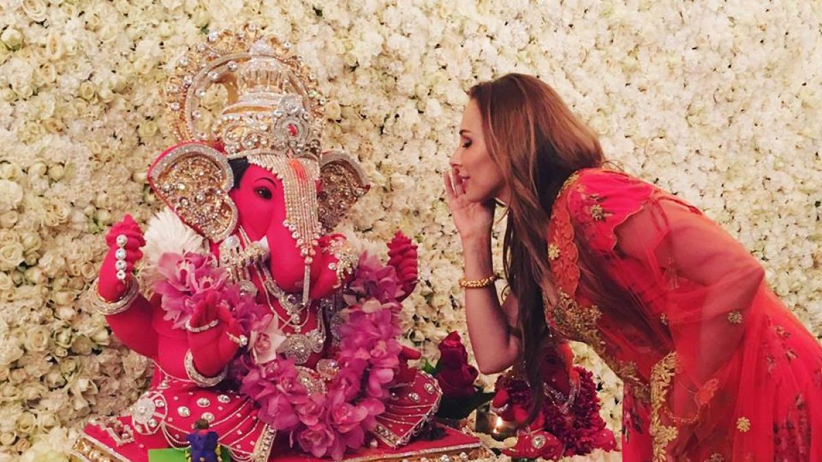 iulia vantur a povestit cum l a cunoscut pe salman khan am facut