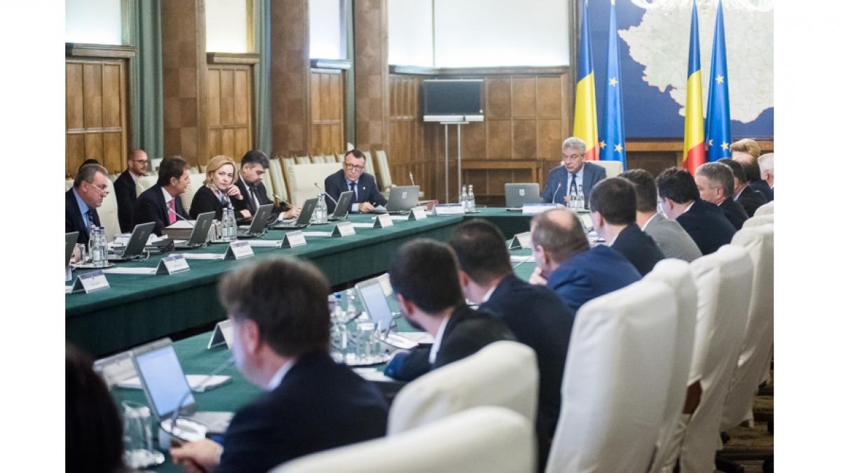 liviu dragnea si mihai tudose decid soarta ministrilor care au vrut sa si dea demisia in cex