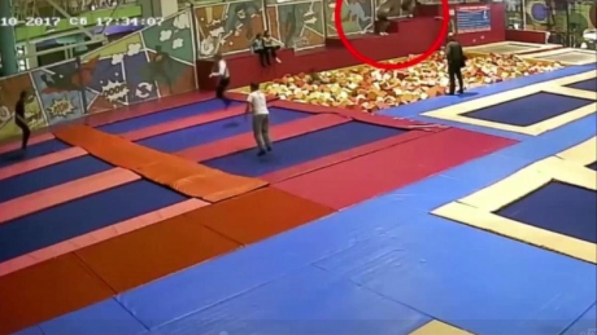 un deputat a murit intr un accident ingrozitor politicianul si a rupt gatul intr un parc de