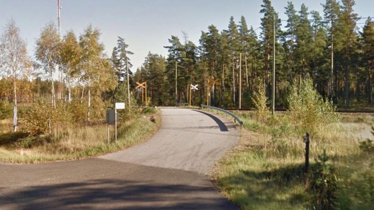 un camion militar si un tren de pasageri s au ciocnit in urma cu scurt timp sunt mai multe victime