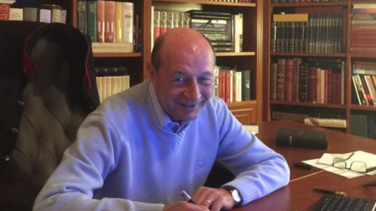 ce pensie are traian basescu